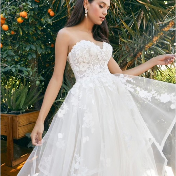 Wedding Dress by Beloved with matching vail and accessories size 10 - Picture 6 of 15